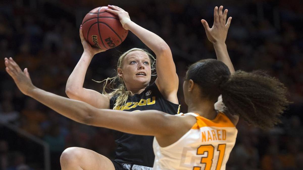 Missouri’s Sophie Cunningham (left) has been invited to the USA Basketball Women’s Under-23 National Team training camp