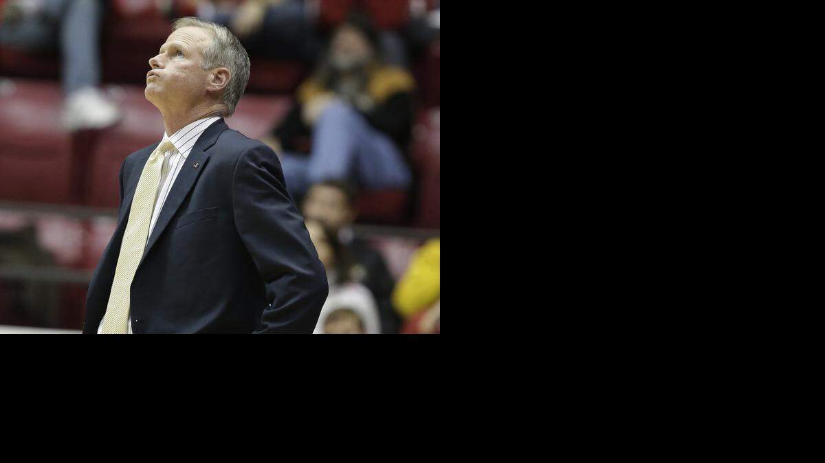 
Missouri coach Kim Anderson did not have Tramaine Isabell, Montaque Gill-Caesar and Namon Wright avialable Tuesday. They remained suspended.
