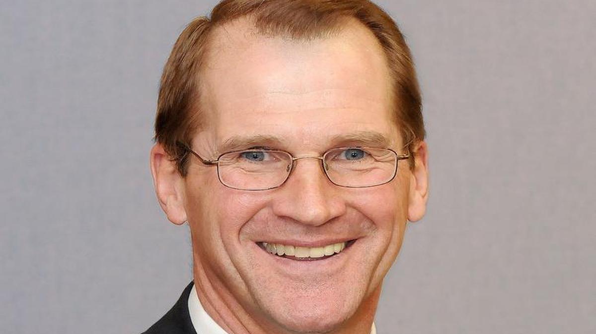 Missouri athletic director Jim Sterk signed an agreement to pay Parker Executive Search $80,000 plus expenses to help in hiring a new men’s basketball coach.