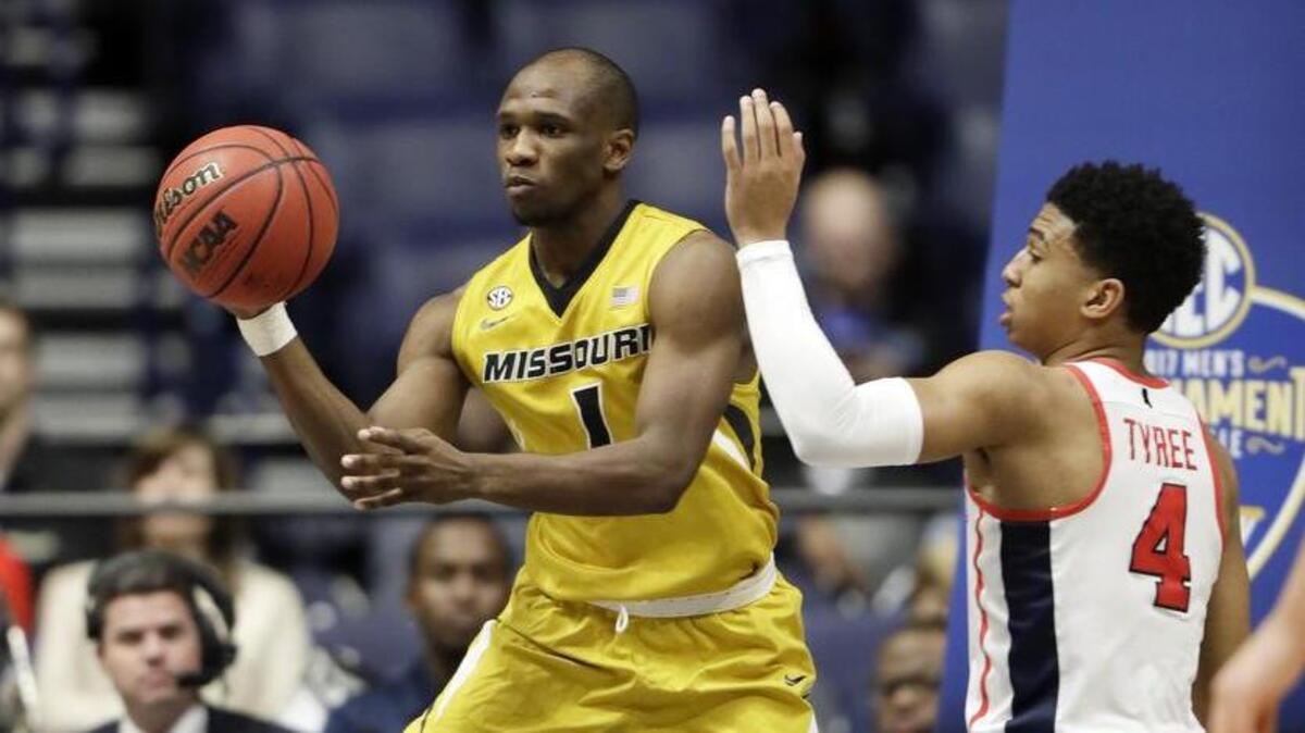 Missouri point guard Terrence Phillips (1)
