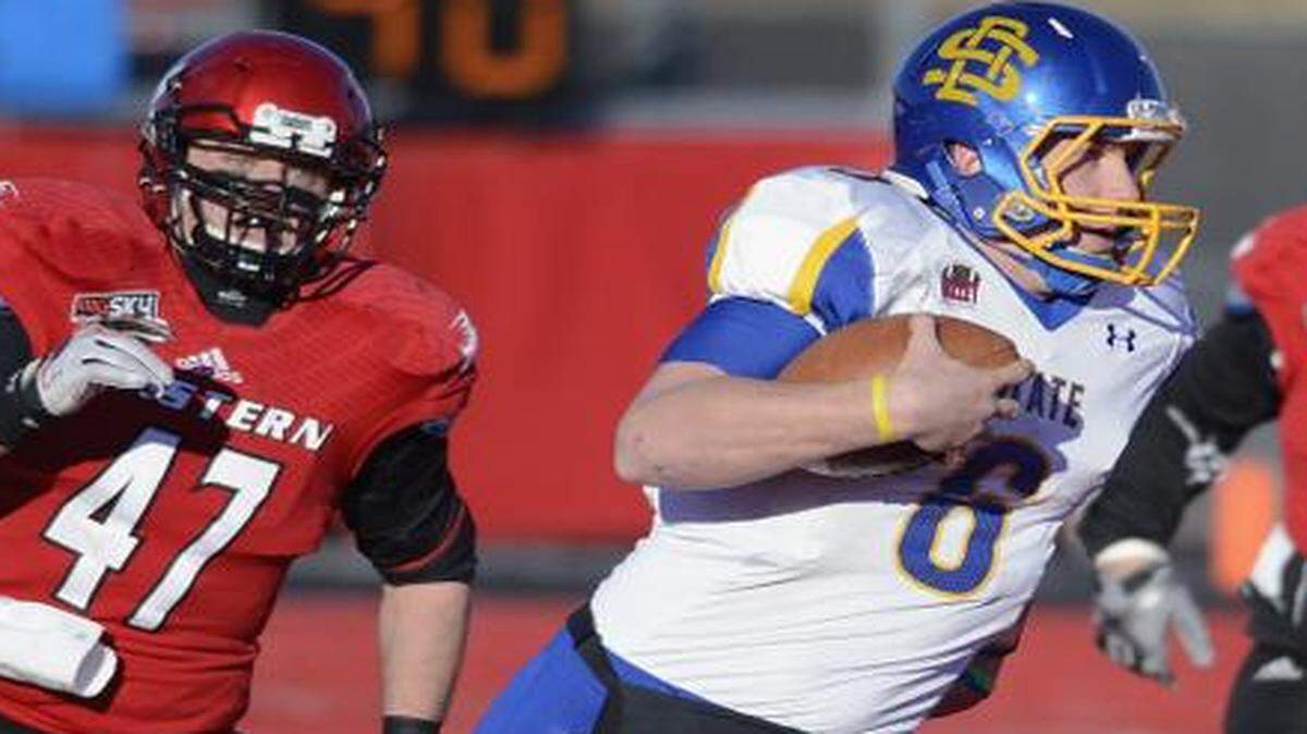 
South Dakota State quarterback Austin Sumner
