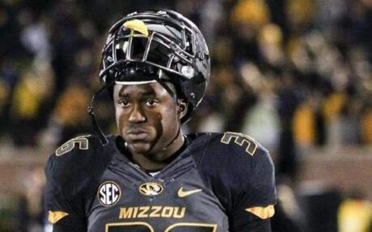 
Running back Morgan Steward played for the Tigers last season, but he will not play the rest of this season because of arthroscopic surgery to repair an injured right hip.

