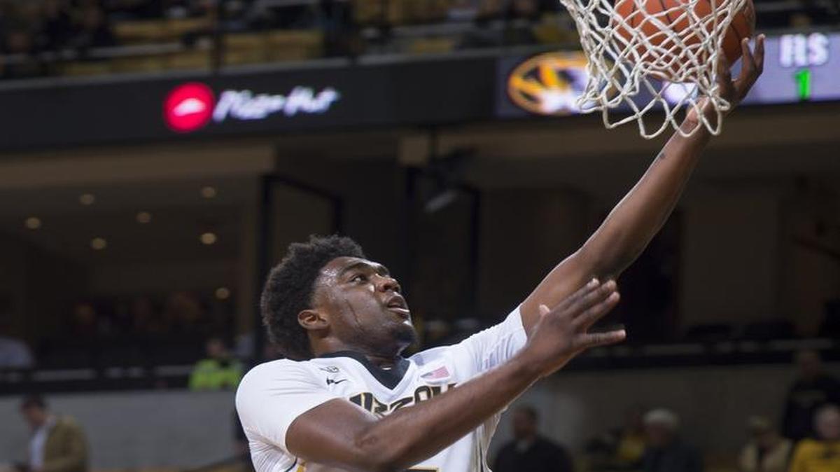 Missouri’s Namon Wright expects to have a lot of supporters in the crowd when the Tigers play at Arizonaon Sunday.