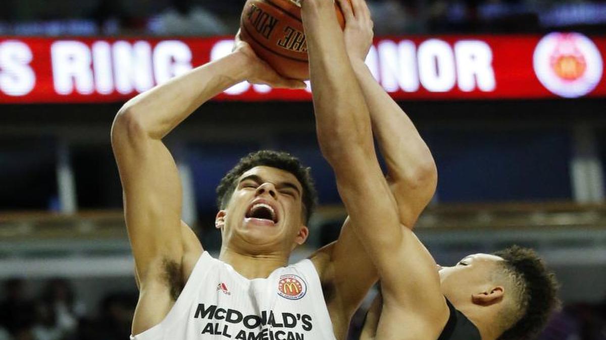 Michael Porter Jr. (left) will make his debut with Missouri on Nov. 10 against Iowa State at Mizzou Arena.