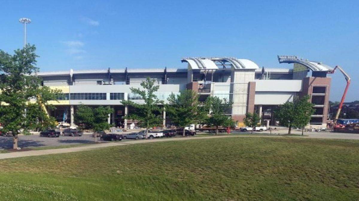 
A $45.5 million east-side expansion at Missouri’s Memorial Stadium will add 4,100 upper-deck seats and 1,200 premium seats for this season. The expansion also includes a new premium tailgating area, Truman’s Terrace, which should be completed before the Aug. 30 season opener against South Dakota State.
