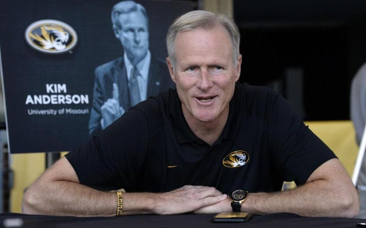 Missouri coach Kim Anderson.