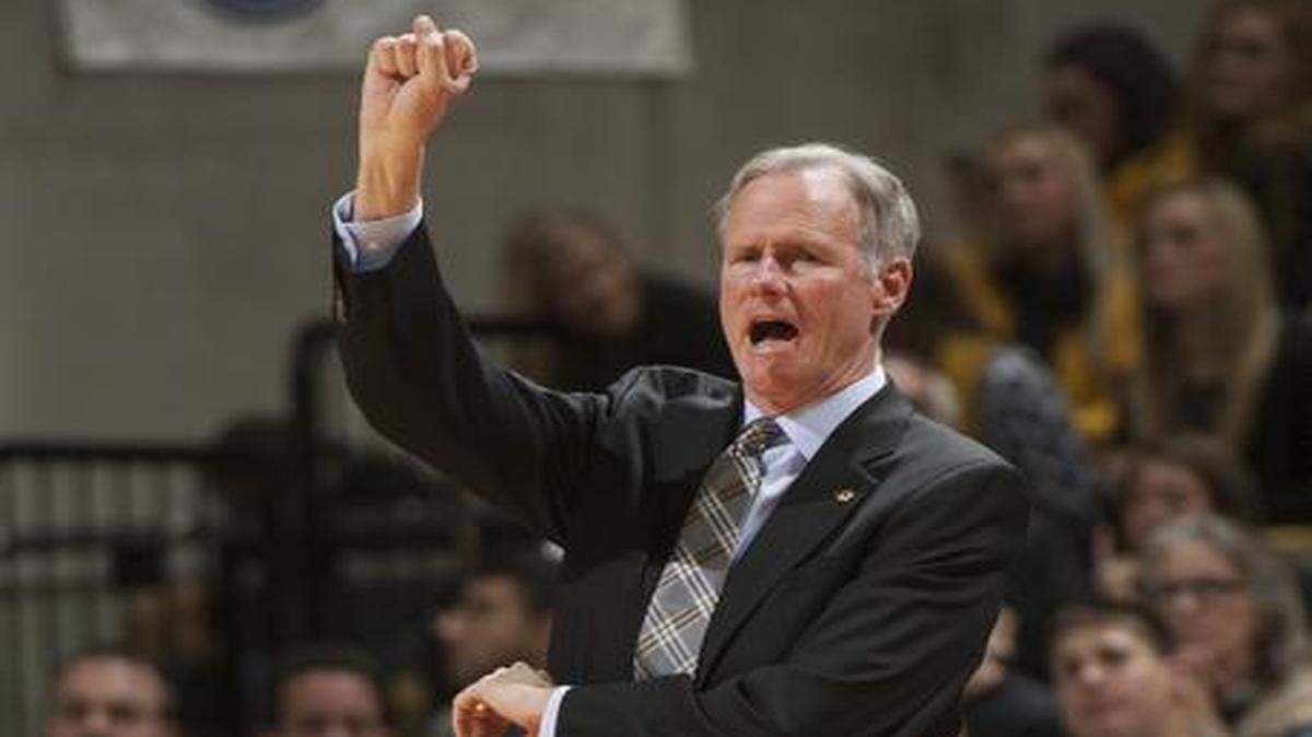 
Missouri head coach Kim Anderson said he does not know how serious Montaque Gill-Caesar’s injury is.


