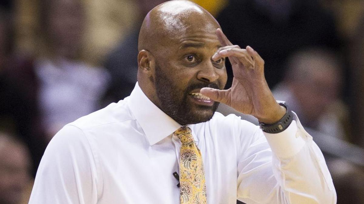 Missouri Tigers basketball coach Cuonzo Martin signaled to his team during a game against Texas A&M on Tuesday, February 13, 2018, in Columbia.