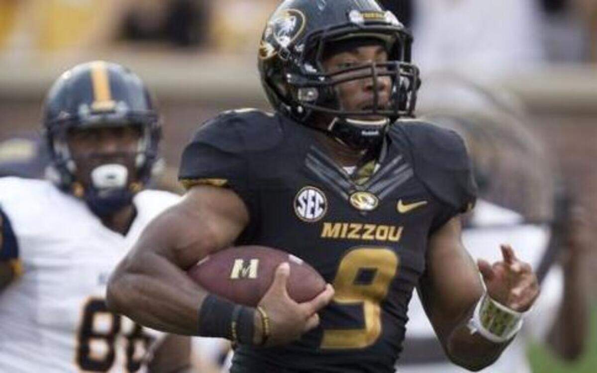 
But while he’s a man of few words, Missouri coaches and teammates can’t say enough about Braylon Webb (right), a 6-foot, 200-pound safety from Gilmer, Texas.
