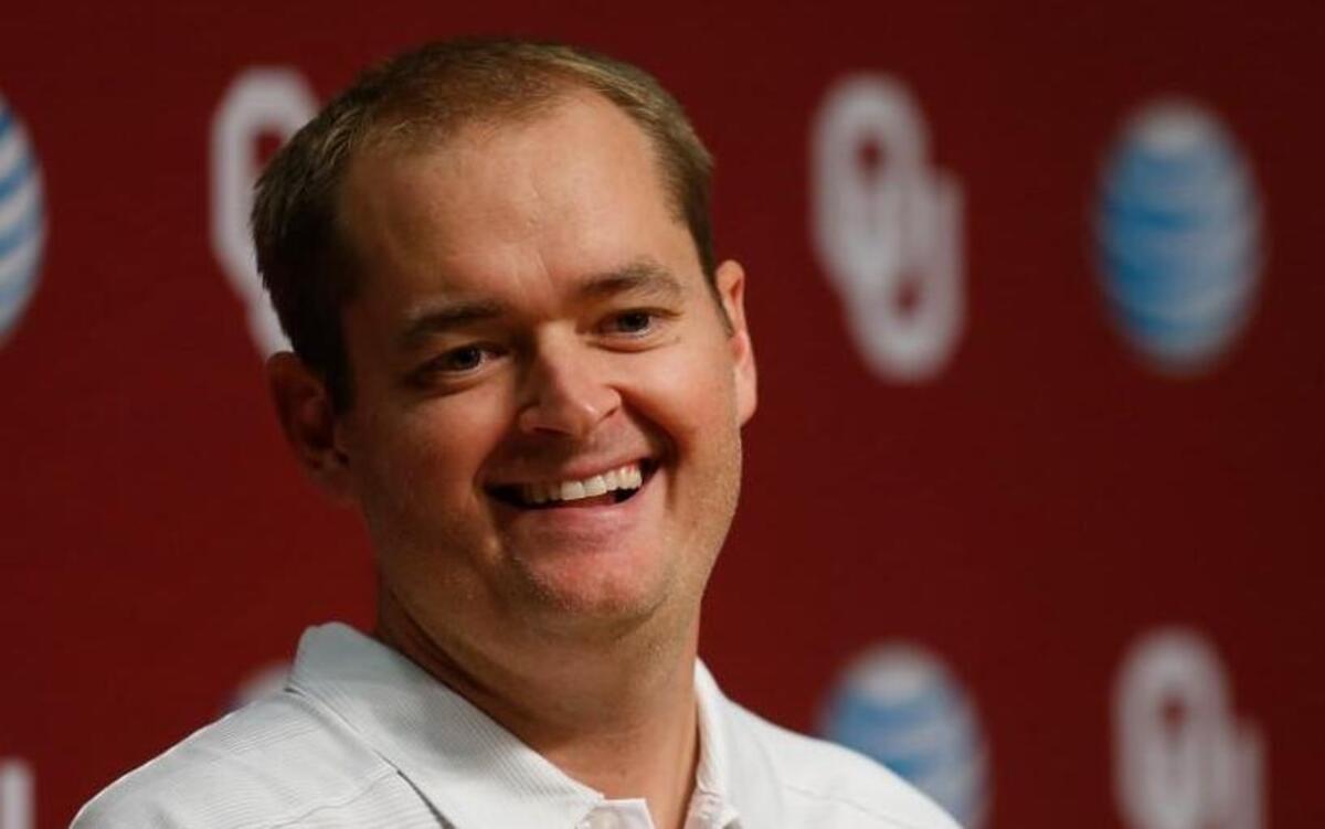 Josh Heupel, the offensive coordinator for Utah State, was Oklahoma’s co-offensive coordinator for four years.