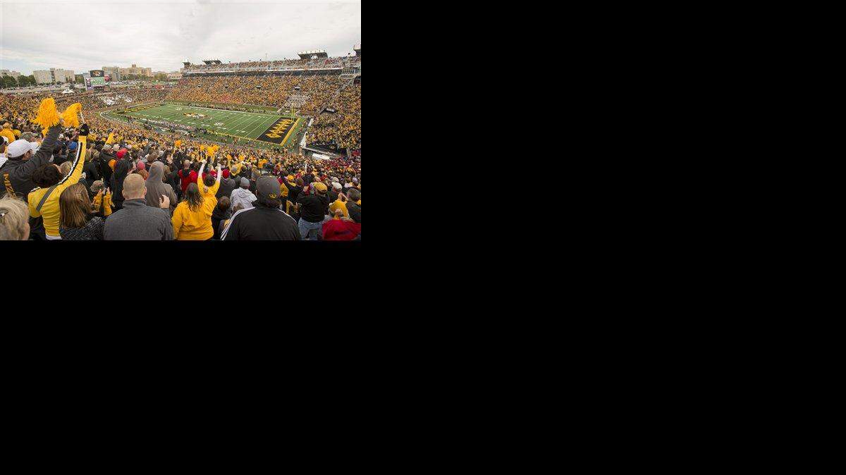
A Memorial Stadium crowd watches the Georgia-Missouri NCAA college football game Saturday, Oct. 11, 2014, in Columbia, Mo. (AP Photo/L.G. Patterson)
