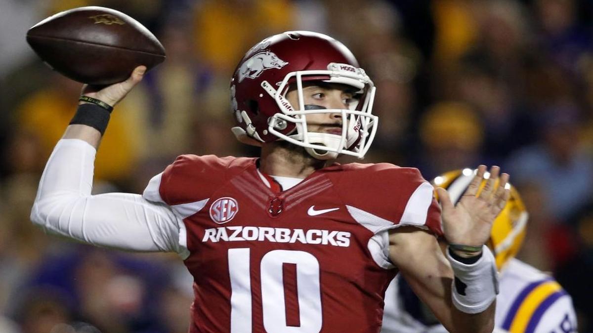 Arkansas quarterback Brandon Allen.