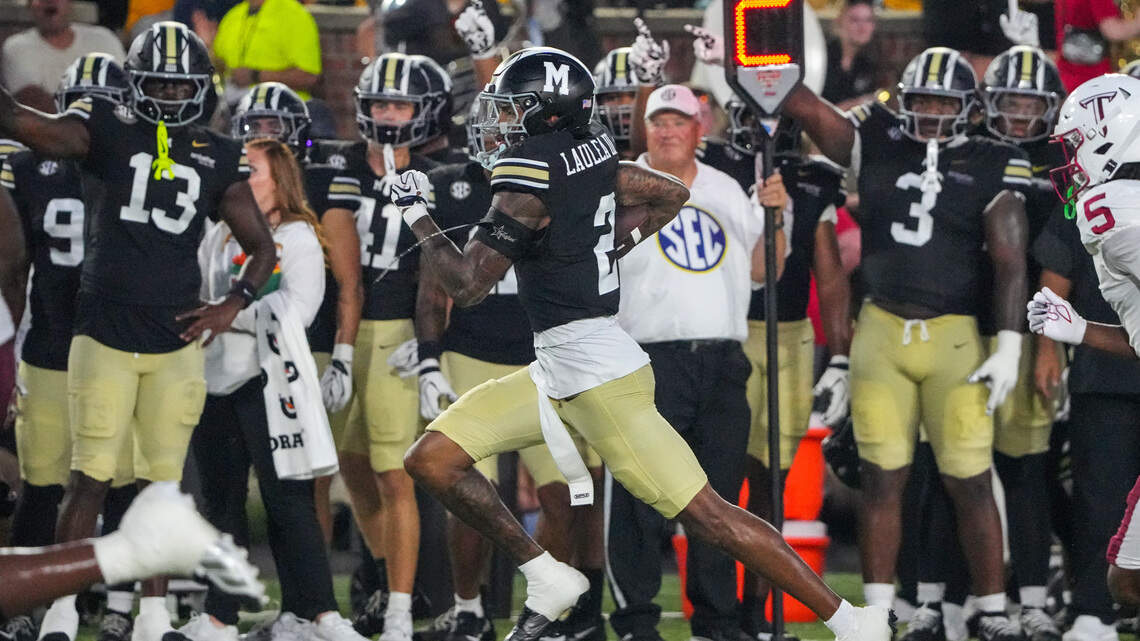 Mizzou faced surprising ‘adversity’ Saturday. Eli Drinkwitz says it can help Tigers