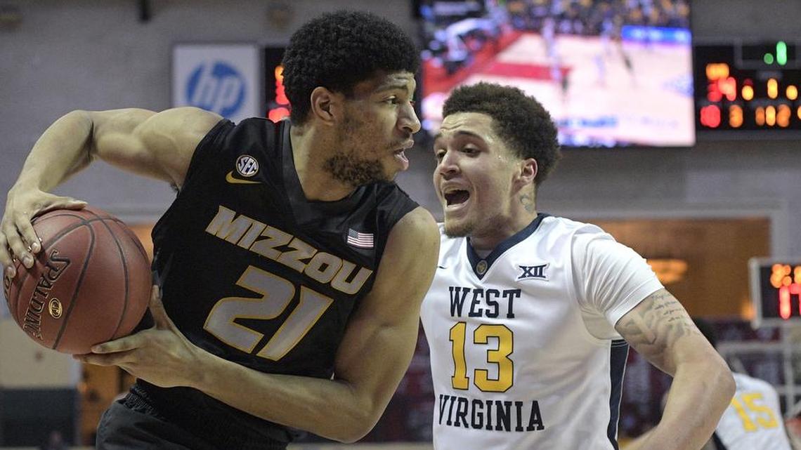 Jordan Barnett (left) played at Missouri from 2016-18.
