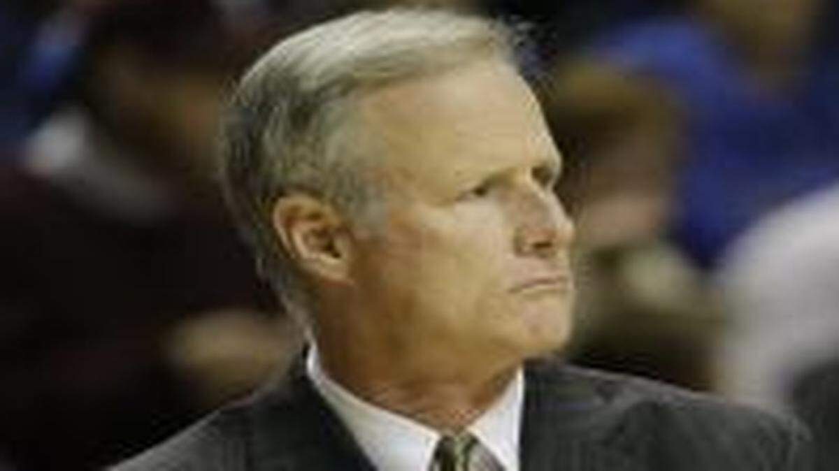 
“We had so many young guys and so many guys who were new to the program that I knew team chemistry would be a challenge, especially if you weren’t successful,” Kim Anderson said Wednesday of his first season as Missouri’s men’s basketball coach, which ended March 11 with a first-round loss to South Carolina in the SEC Tournament.
