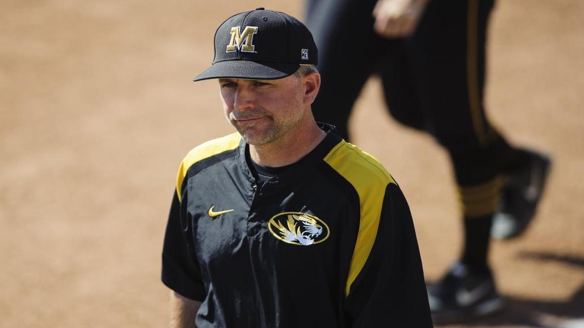 Missouri softball coach Ehren Earleywine