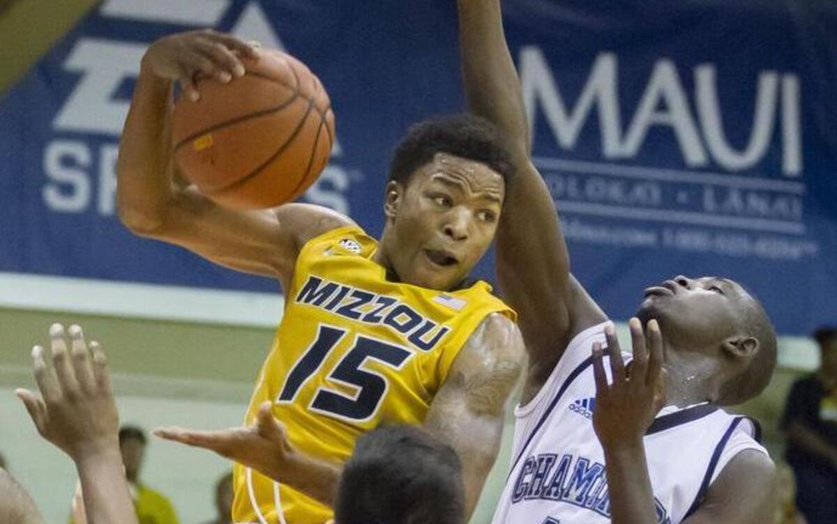 Missouri point guard Wes Clark (15) said on Twitter that he quit the team and wasn’t dismissed.