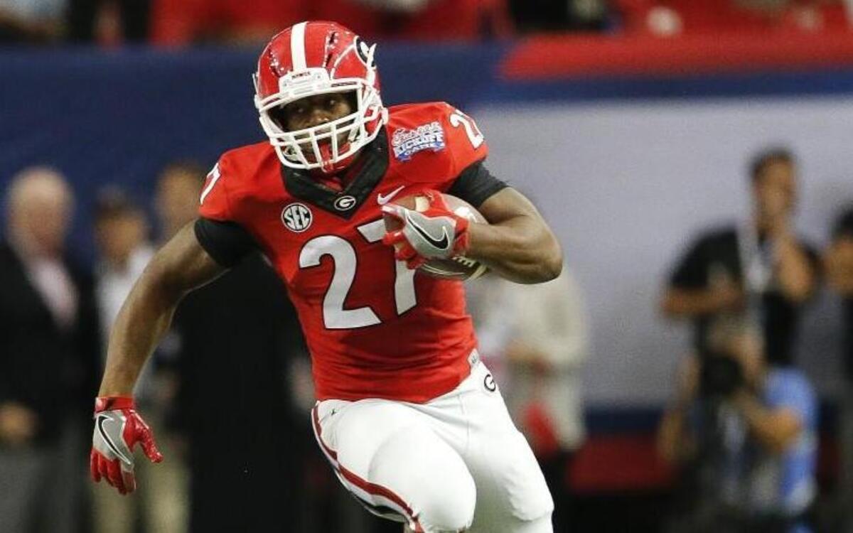 Georgia running back Nick Chubb broke free from North Carolina linebacker Cayson Collins during a game earlier this month.