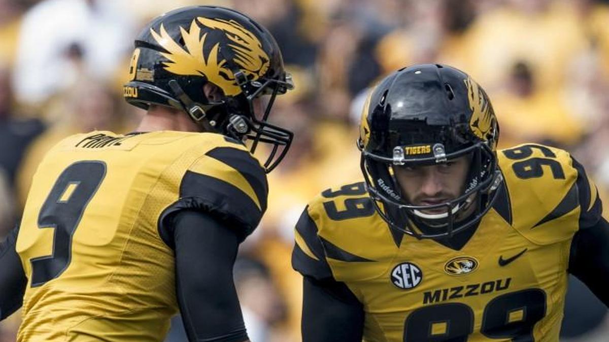 Quarterback Eddie Printz (9), who was a redshirt sophomore last season, plans to graduate from Missouri in May and seek a transfer, the university announced Wednesday.