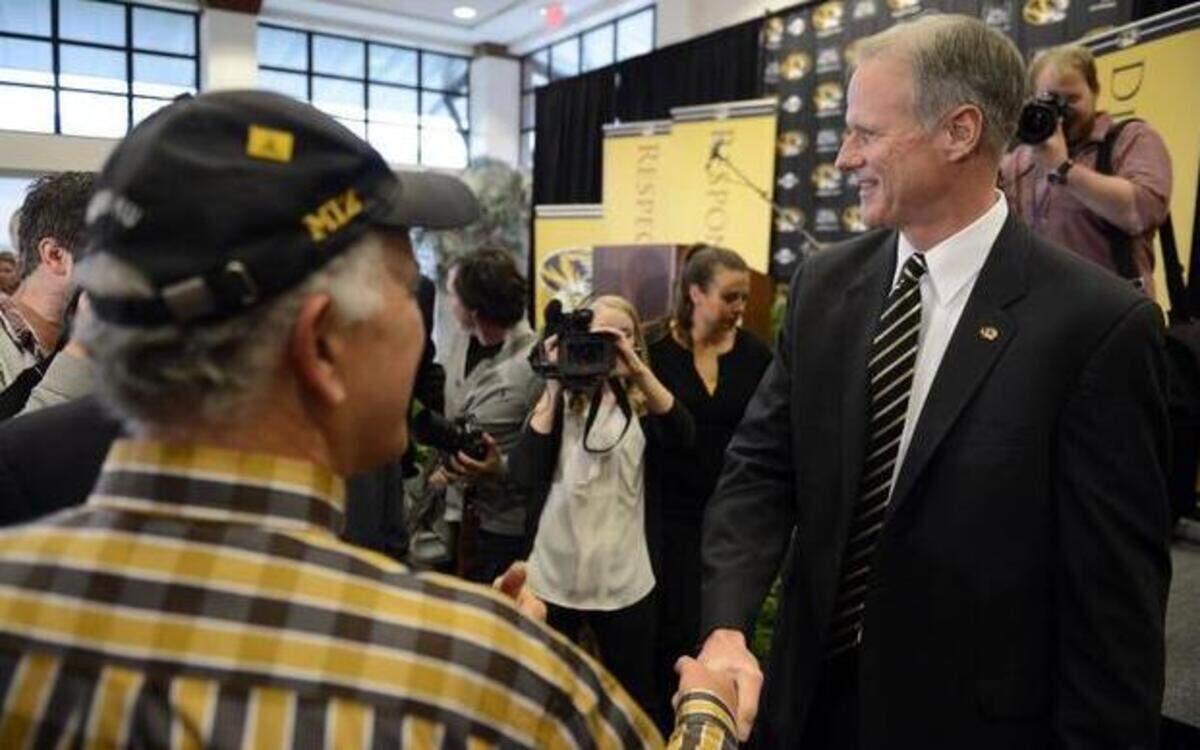 
On the day he was introduced as Missouri’s men’s basetball coach, Kim Anderson shook hands with fans.
