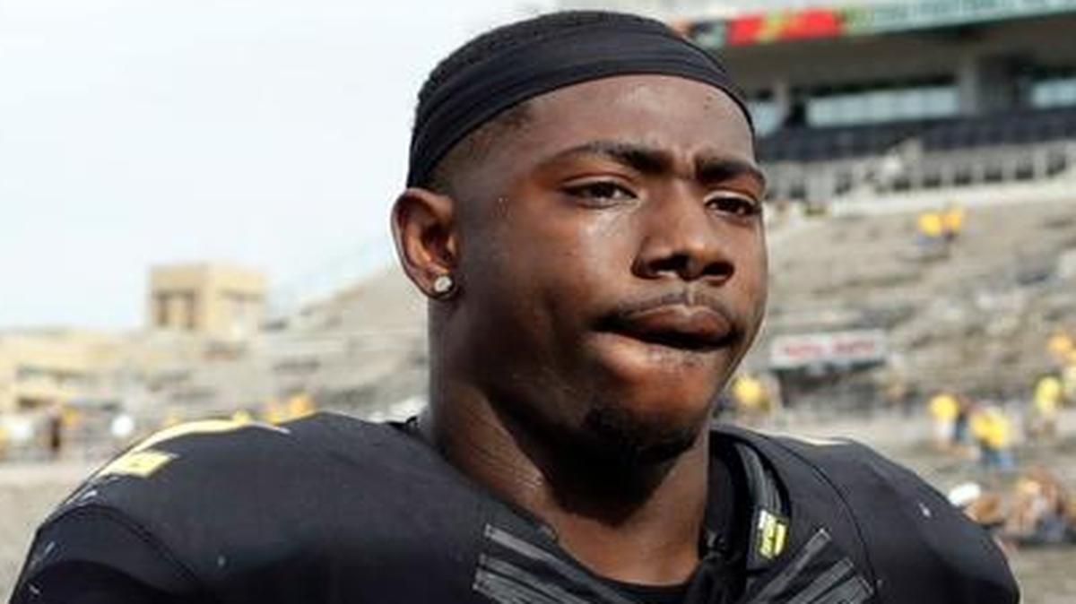 Missouri redshirt freshman T.J. Warren has limited experience at linebacker, but depth issues have forced the cornerback into action at a new position. The Tigers use the strong-side linebacker as something of a hybrid nickel cornerback/safety/linebacker and Warren is adjusting well to the new role.