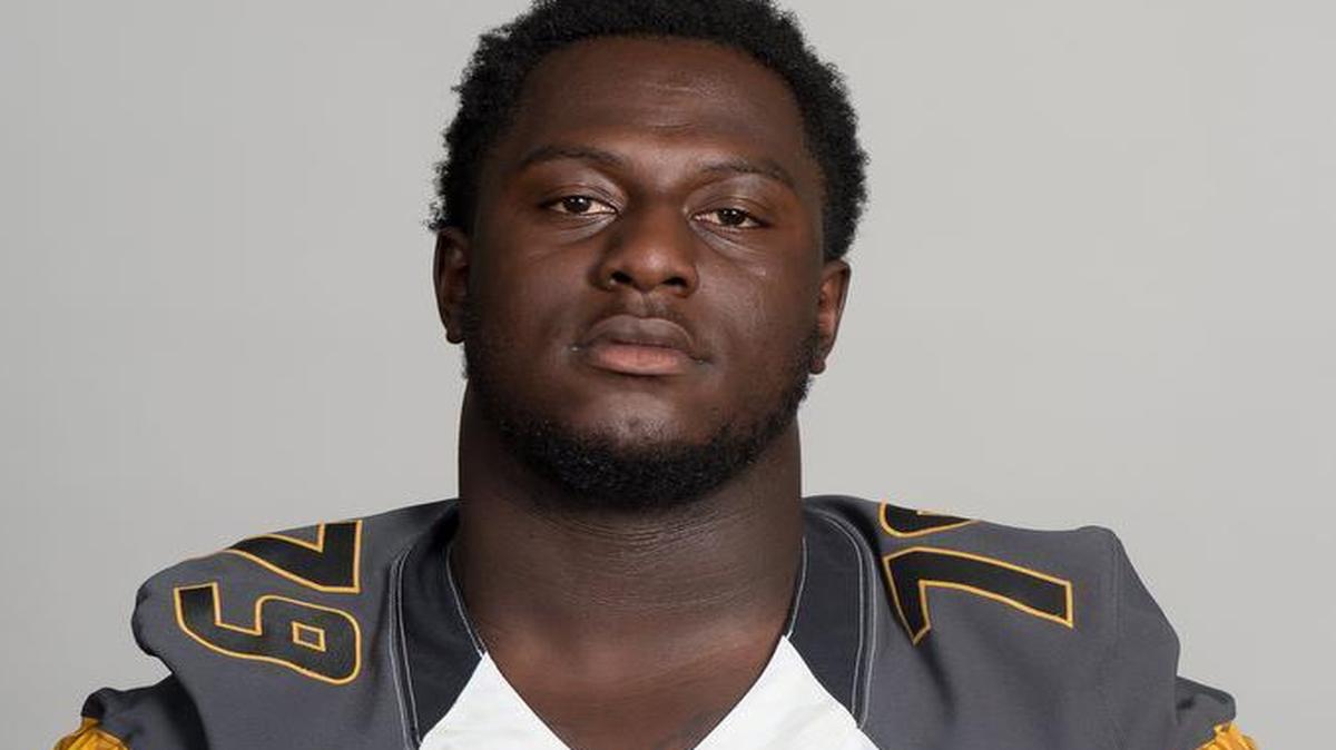 
Missouri defensive lineman Terry Beckner and three other football players were involved in a traffic accident on campus Friday afternoon. Their availability for Saturday’s game was uncertain.
