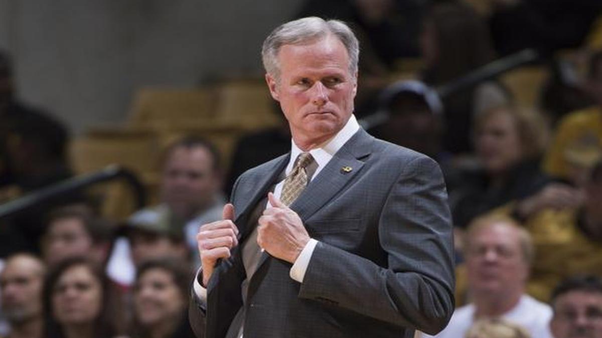 Missouri coach Kim Anderson looks toward the Wofford bench during the first half of an NCAA college basketball game Friday, Nov. 13, 2015, in Columbia, Mo. Missouri won 83-74.