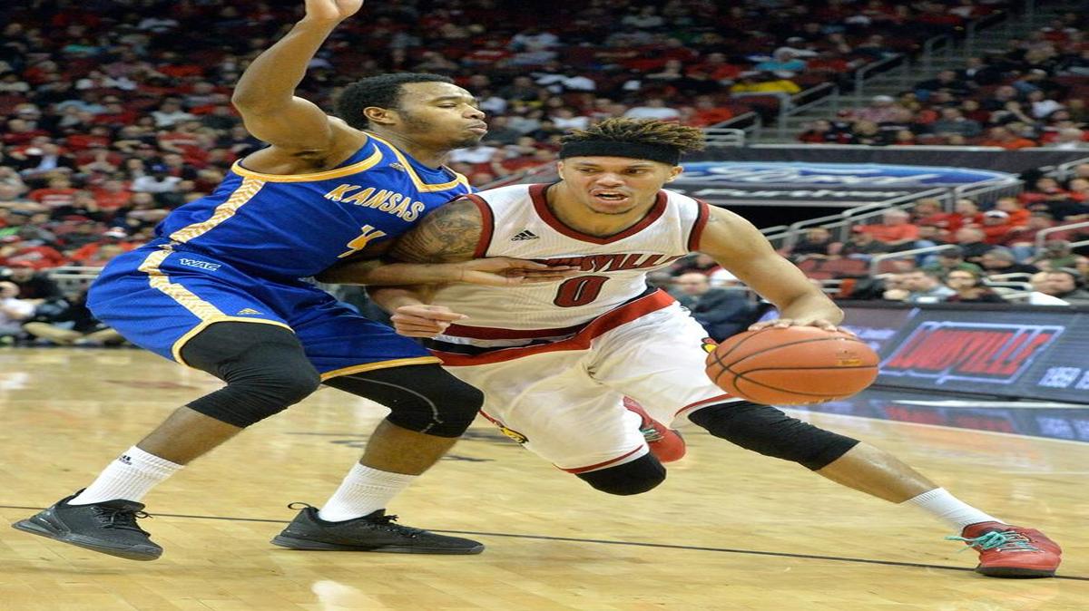 A day after Damion Lee (right) and Louisville ran over LaVell Boyd and UMKC, the Kangaroos were defeated again by North Carolina-Wilmington.