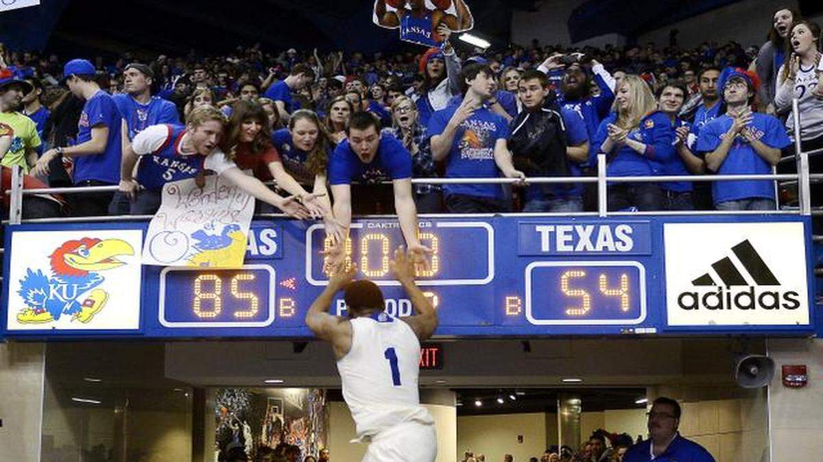 
While record television contracts continue to ripple through the nation’s major college sports conferences, students continue to help pay the bills for many of the largest athletic departments. An analysis of public schools in the Big 12 and Southeastern conferences by The Star found that five of eight athletic departments in the Big 12, including Kansas, received more than a million dollars in student fee subsidies in 2012-13, while seven of 13 in the Southeastern Conference also received more than $1 million.
