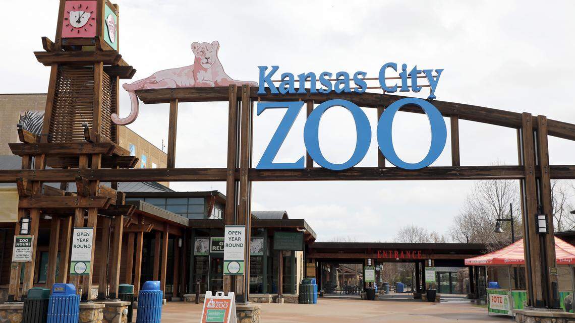KANSAS CITY, MO - MARCH 19: A sign details the closure due to the coronavirus pandemic at the front entrance of the Kansas City Zoo on March 19, 2020 in Kansas City, Missouri. Confirmed cases of the COVID-19 virus have reached nearly 10,000 in the United States with a reported 150 deaths having been recorded. 