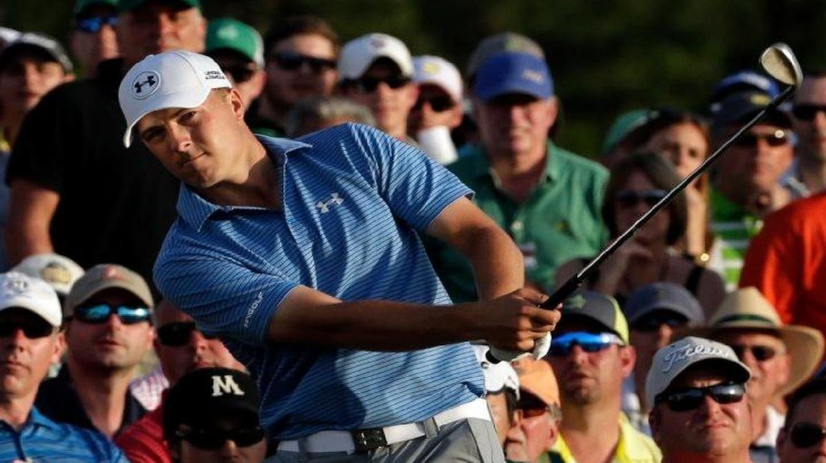 Jordan Spieth won the Masters last year by 4 shots.