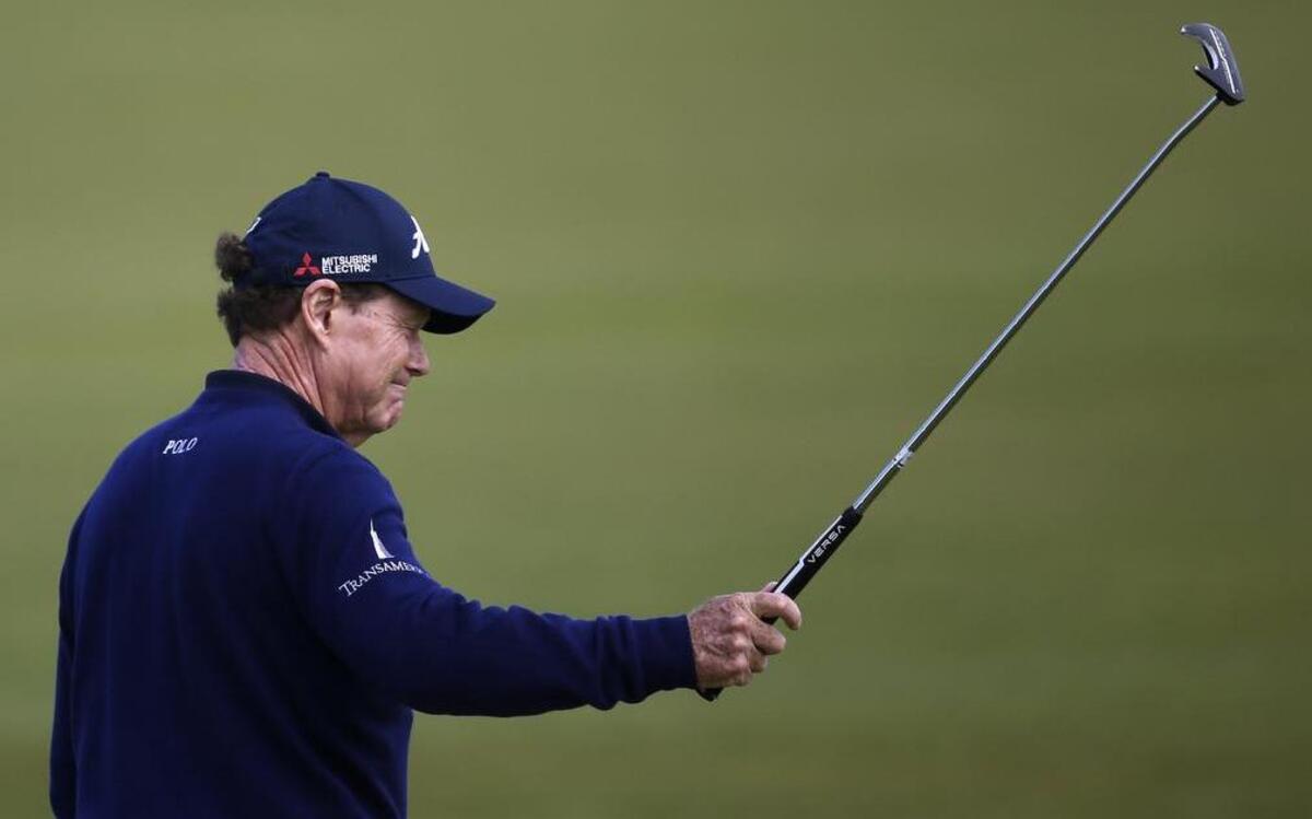 
Tom Watson waved to the crowd on the first green during a special Champion Golfers’ challenge at the British Open Golf Championship at the Old Course, St. Andrews, Scotland, on Wednesday.
