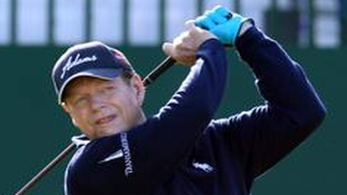 
Kansas City native Tom Watson shot a 1-over-par 73 in a first round that included 4 birdies, 3 bogeys and a double-bogey. “My driving today was pretty pitiful. I was in the rough, or out of bounds, or lost,” Watson said.


