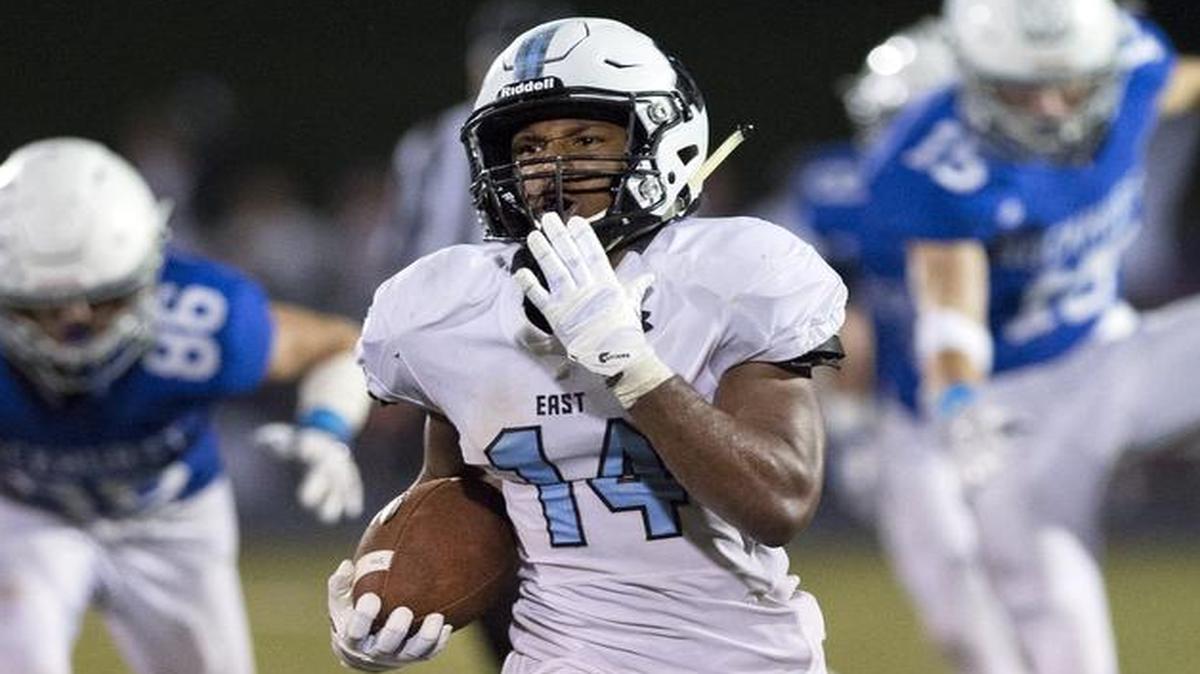 Shawnee Mission East and running back Nigil Houston bounced back from a loss to Rockhurst by beating Olathe North.