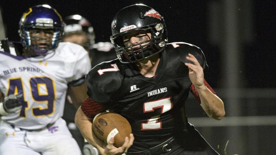 Fort Osage quarterback Skylar Thompson, who has signed with Kansas State, was named the Missouri Gatorade player of the year Thursday.