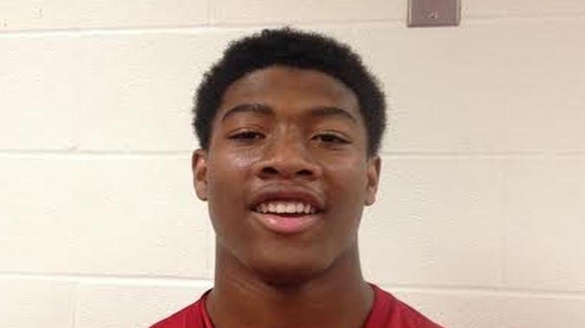 Isaiah Simmons of Olathe North