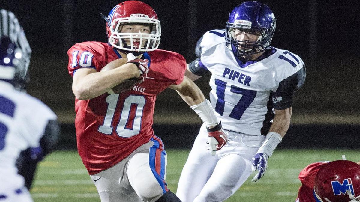 
Running back Dawson Downing returns this season for the Kansas Class 4A Division I defending state champion Bishop Miege Stags.
