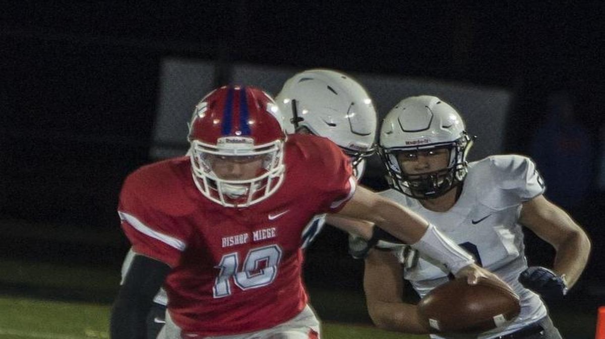 Carter Putz and the Bishop Miege Stags are No. 1 in The Star’s small-class rankings. Miege plays Piper on Friday.