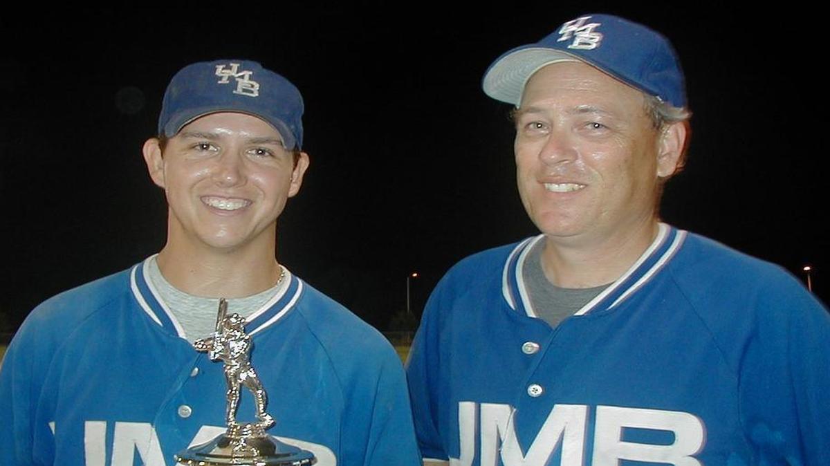 Longtime UMB Bank manager Cary Lundy (right) is the newest member of the Ban Johnson League Hall of Fame.