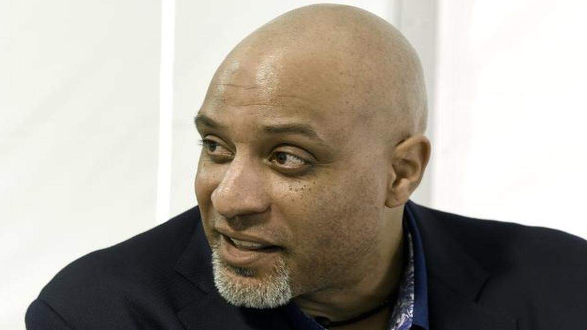 
Tony Clark, a former major-league player and current executive director of the Major League Baseball Players Association, spoke to Royals players on Monday in Surprise, Ariz., about the new pace-of-play rules taking effect this season.


