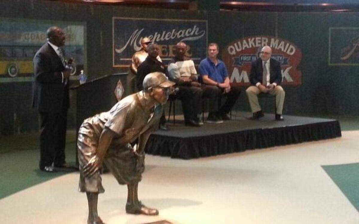 
Museum president Bob Kendrick (from left) participated in a discussion with 1985 World Series champion Royals Frank White, Willie Wilson and Danny Jackson and former KC Star columnist Joe Posnanski.

