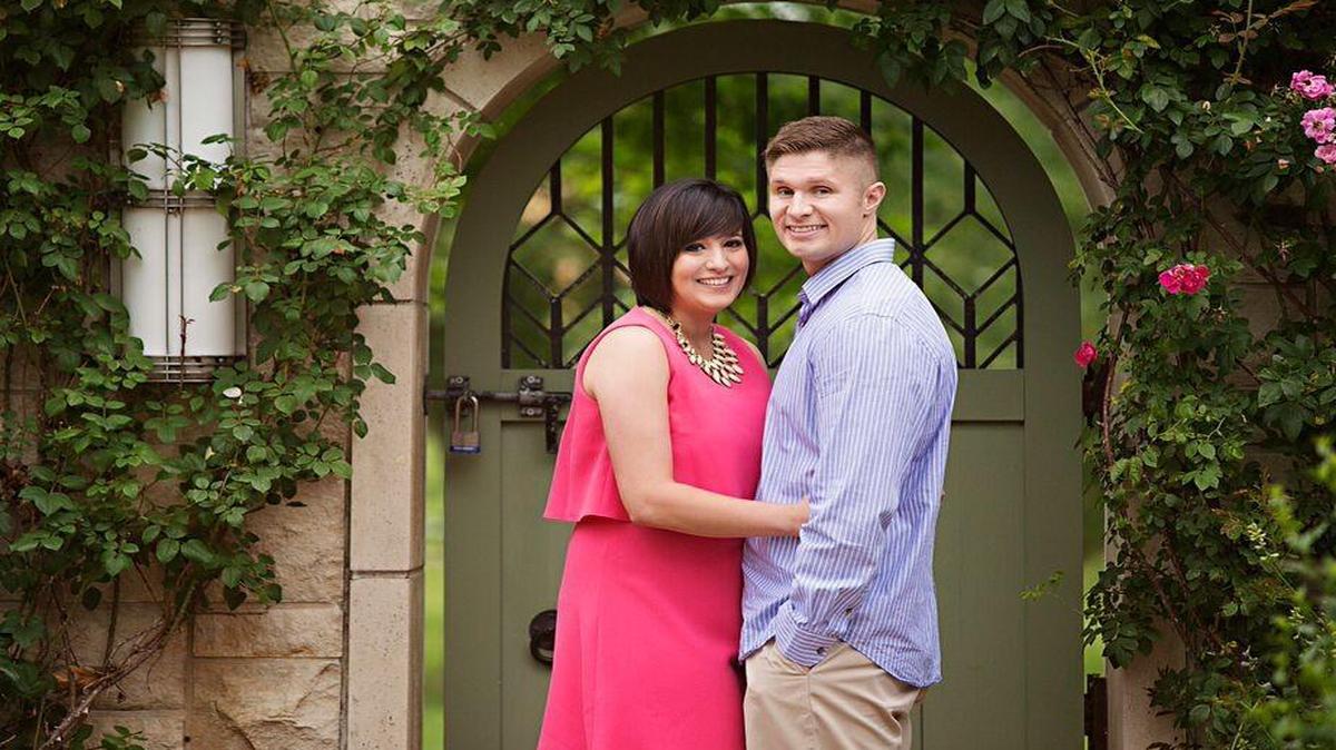 
Tricia Freeman and Kyle Kovach of Kansas City are getting married at 1 p.m. Saturday. But that’s not going to stop them from making the Royals’ playoff game just two hours later — in a wedding gown and black tux. 
