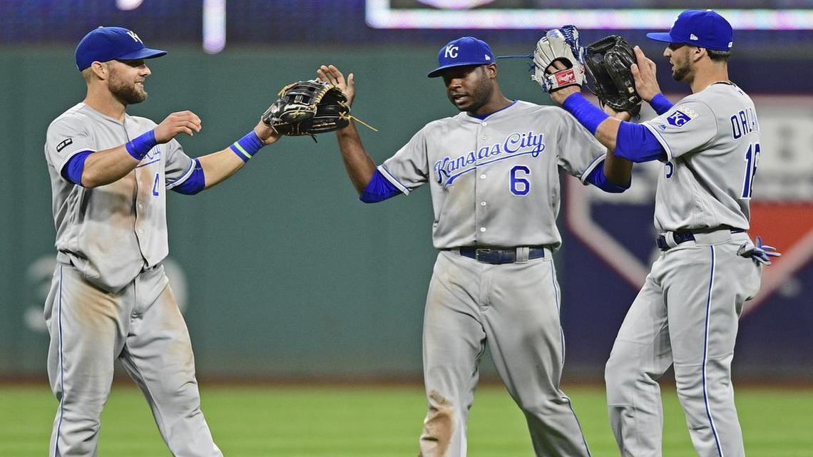 Lorenzo Cain (center) had a big game as the Royals put an end to the Cleveland Indians’ 22-game win streak on Friday night with a 4-3 victory at Progressive Field in Cleveland.