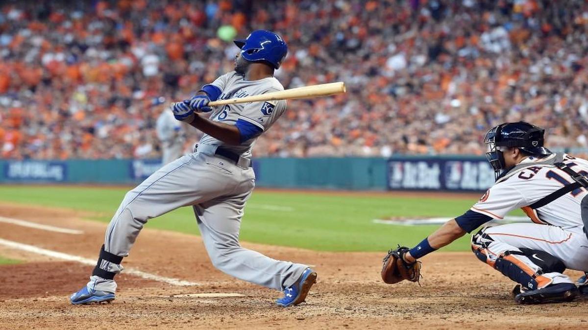 
Kansas City Royals center fielder Lorenzo Cain hit a single in the eighth inning to drive in a run during Game 4 of the ALDS at Minute Maid Park in Houston.
