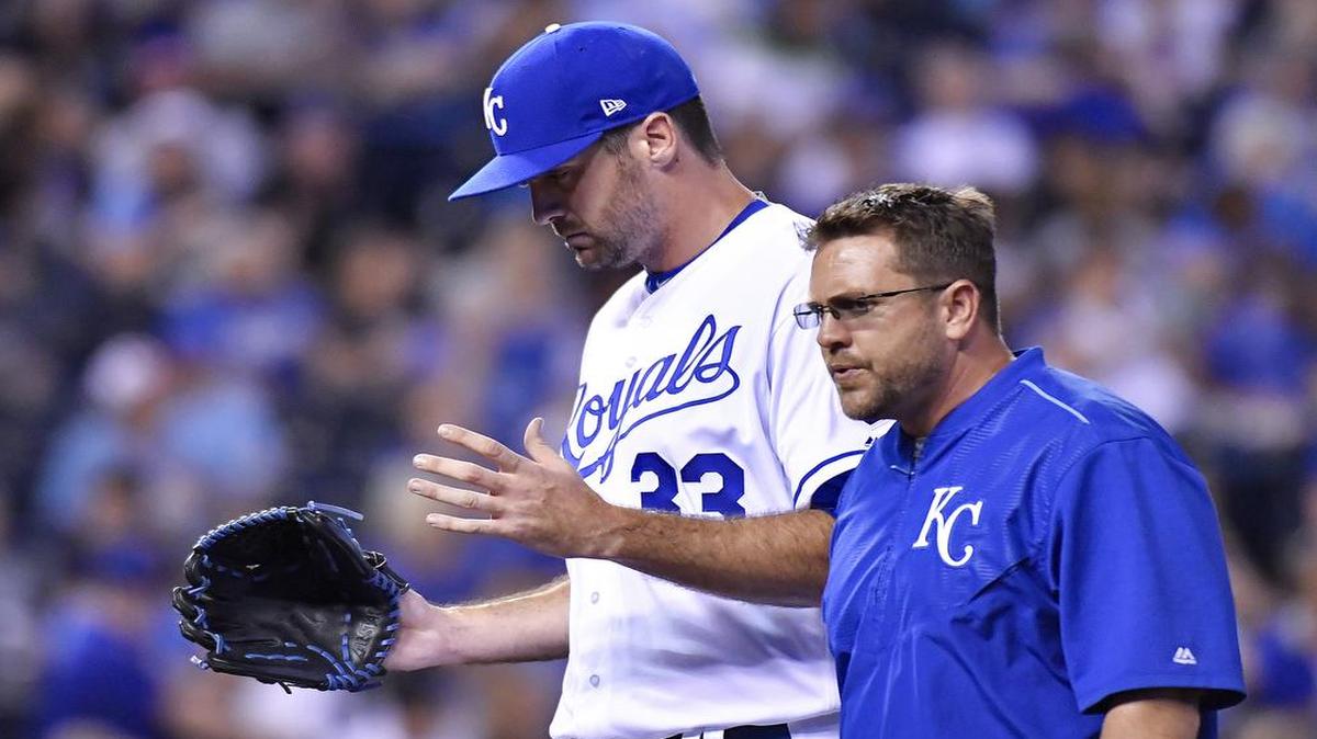 Royals reliever Brian Flynn left the game with an injury in the sixth inning of Monday’s game against the Rays at Kauffman Stadium.
