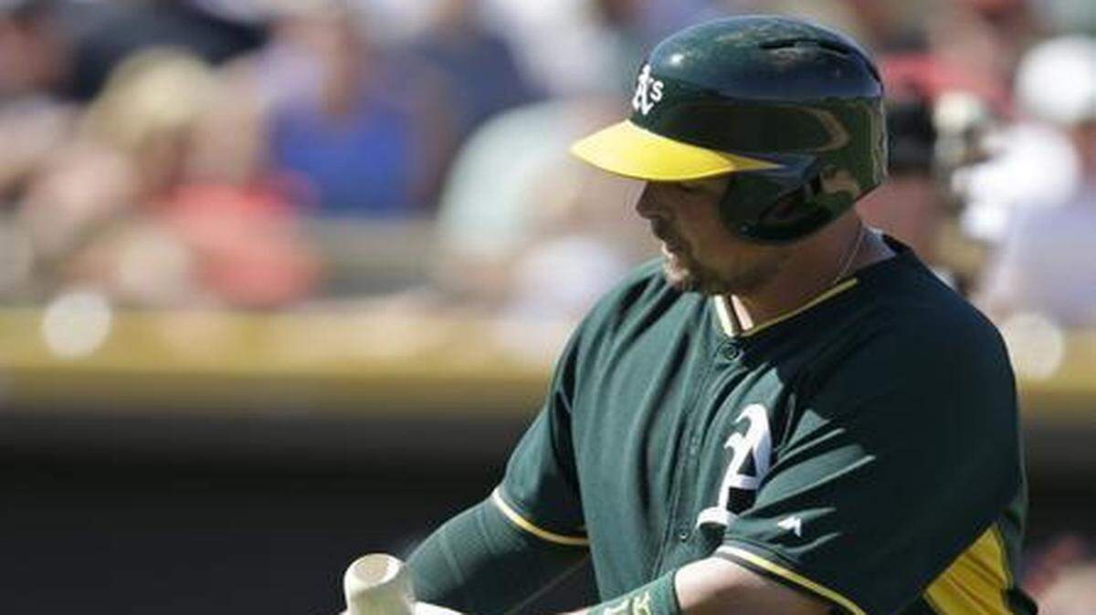 
Oakland Athletics DH Billy Butler (right)
