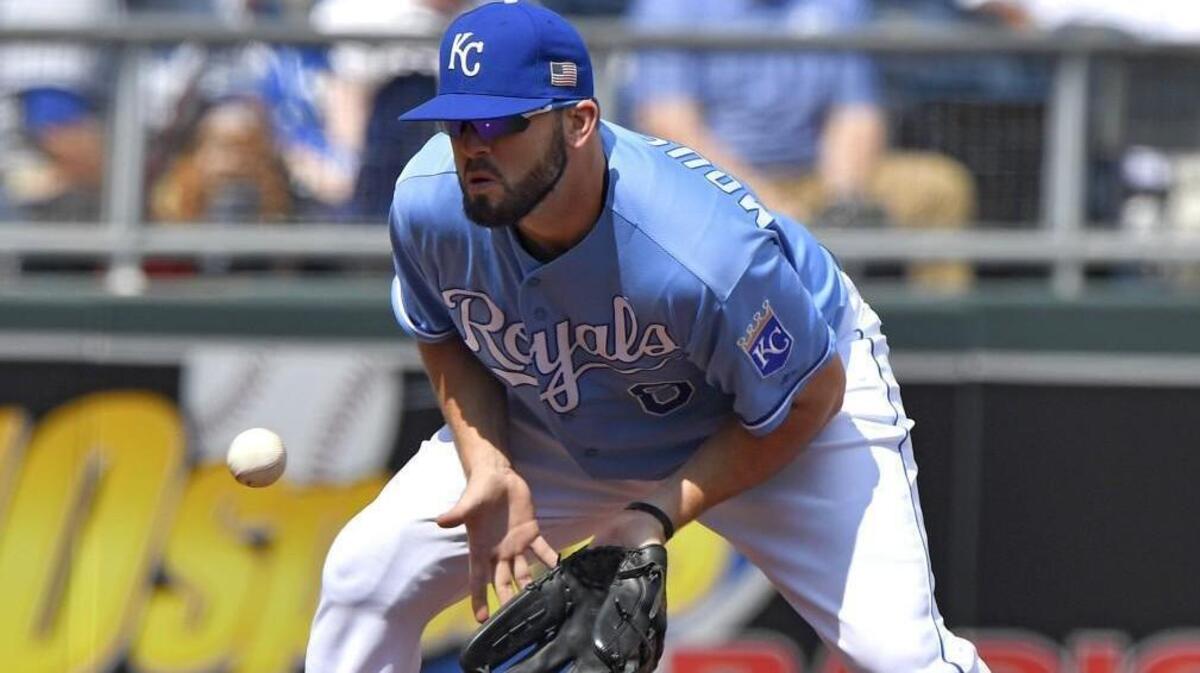 It remains to be seen where free agent third baseman Mike Moustakas will play in 2018, but he can check Anaheim off the list. The Los Angeles Angels have instead opted for infielder Zack Cozart.