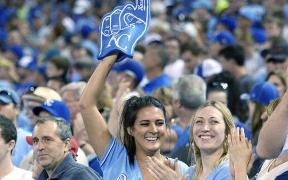 
Kansas City Royals fans cheered at the end of Monday’s win over the A’s.
