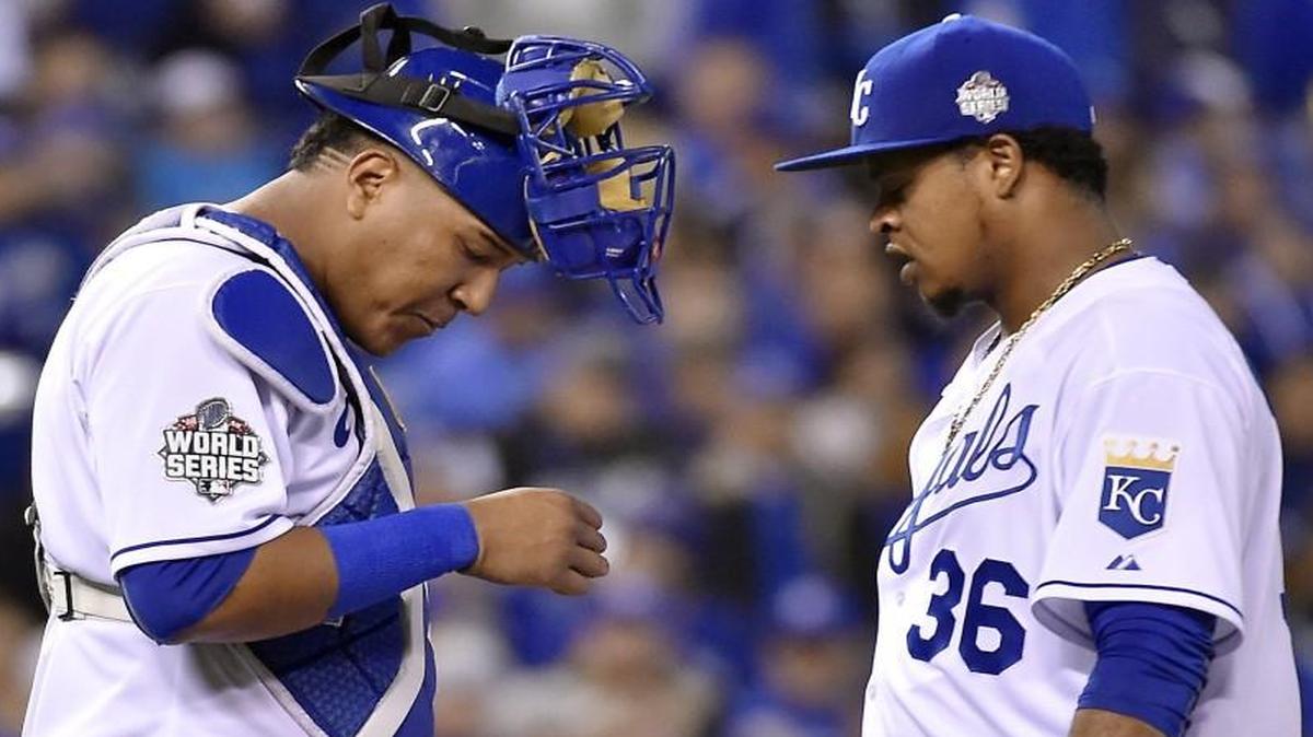 Kansas City Royals catcher Salvador Perez talked with starting pitcher Edinson Volquez during Game 1 of the World Series.