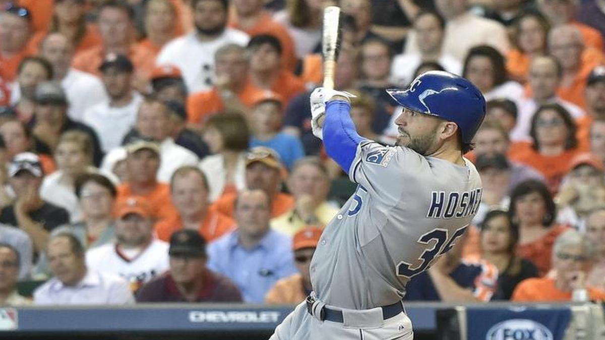 
Kansas City Royals first baseman Eric Hosmer followed through on a two-run home run in the ninth inning of Monday’s Game 4 of the ALDS.
